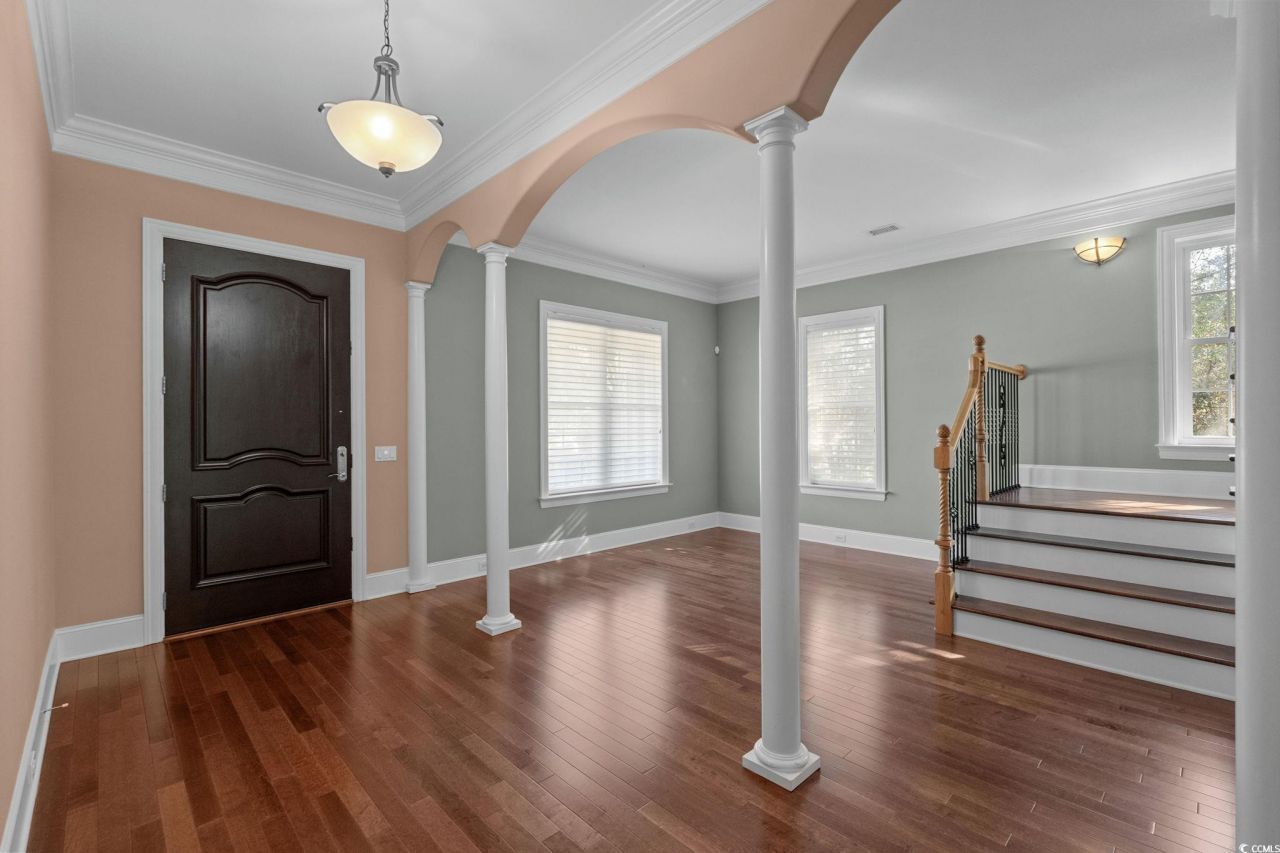 128 Knotty Pine Way Photo 4