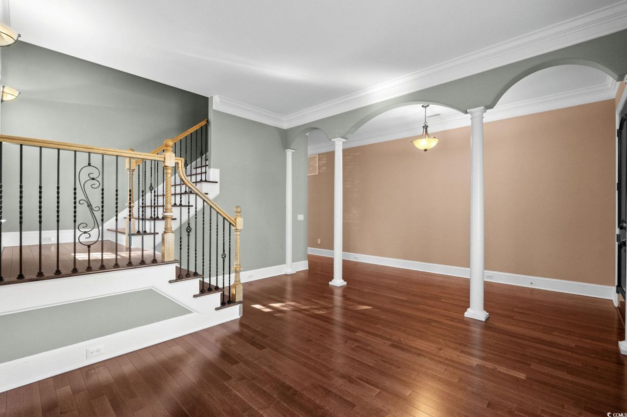 128 Knotty Pine Way Photo 5