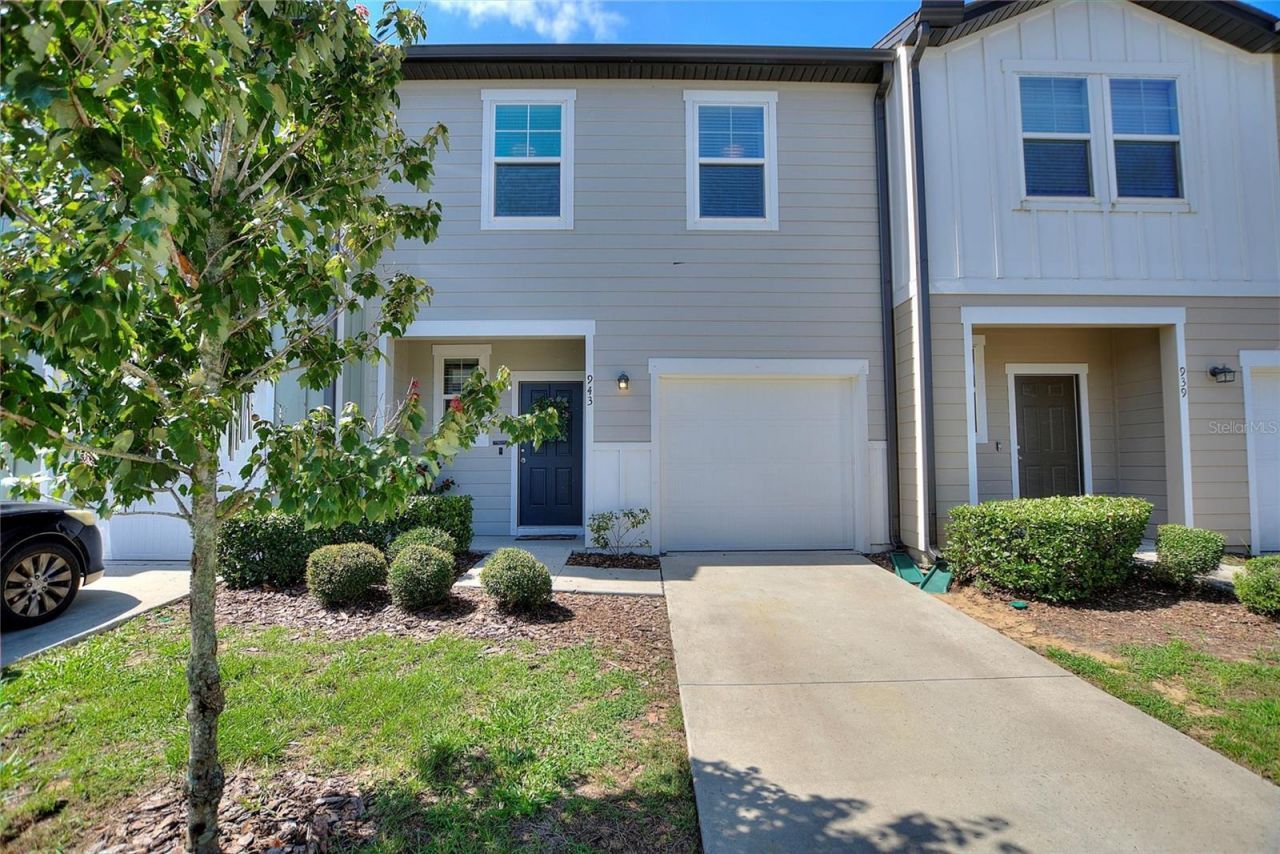 943 Grandin St, Davenport, FL 33837 Main Photo