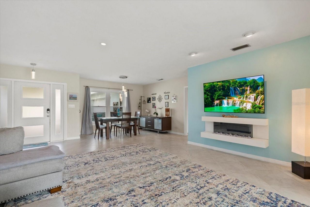 538 Magellan Drive, Sarasota, FL 34243 Photo