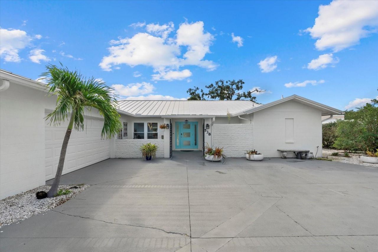 538 Magellan Drive, Sarasota, FL 34243 Photo