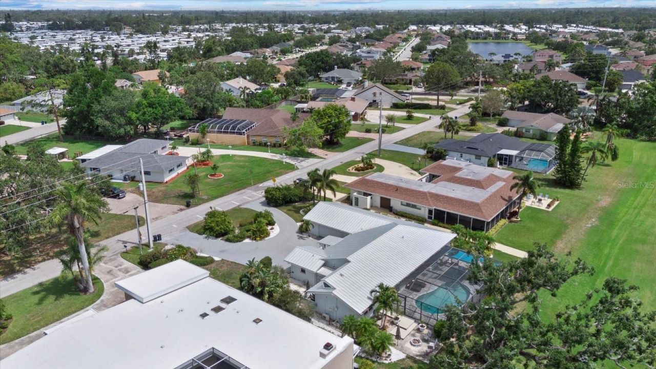 538 Magellan Drive, Sarasota, FL 34243 Photo