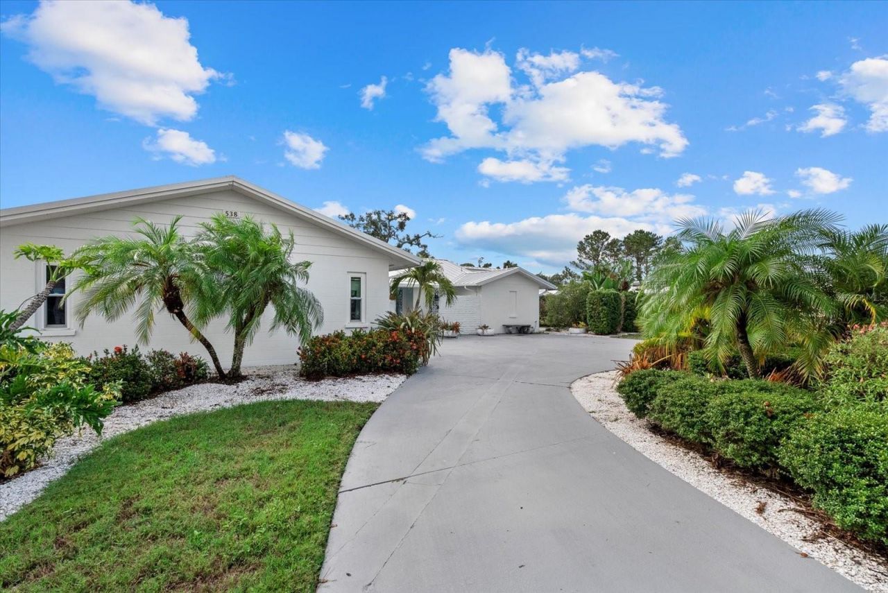 538 Magellan Drive, Sarasota, FL 34243 Photo