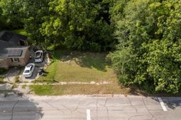 2302 Taylor Street photo 4