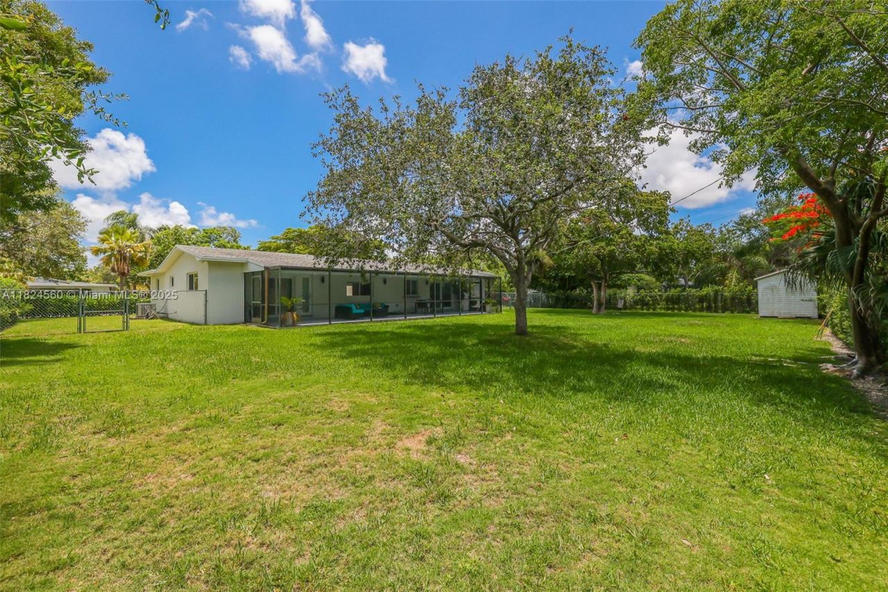 17460 SW 85th Ave, Palmetto Bay, FL 33157 Photo