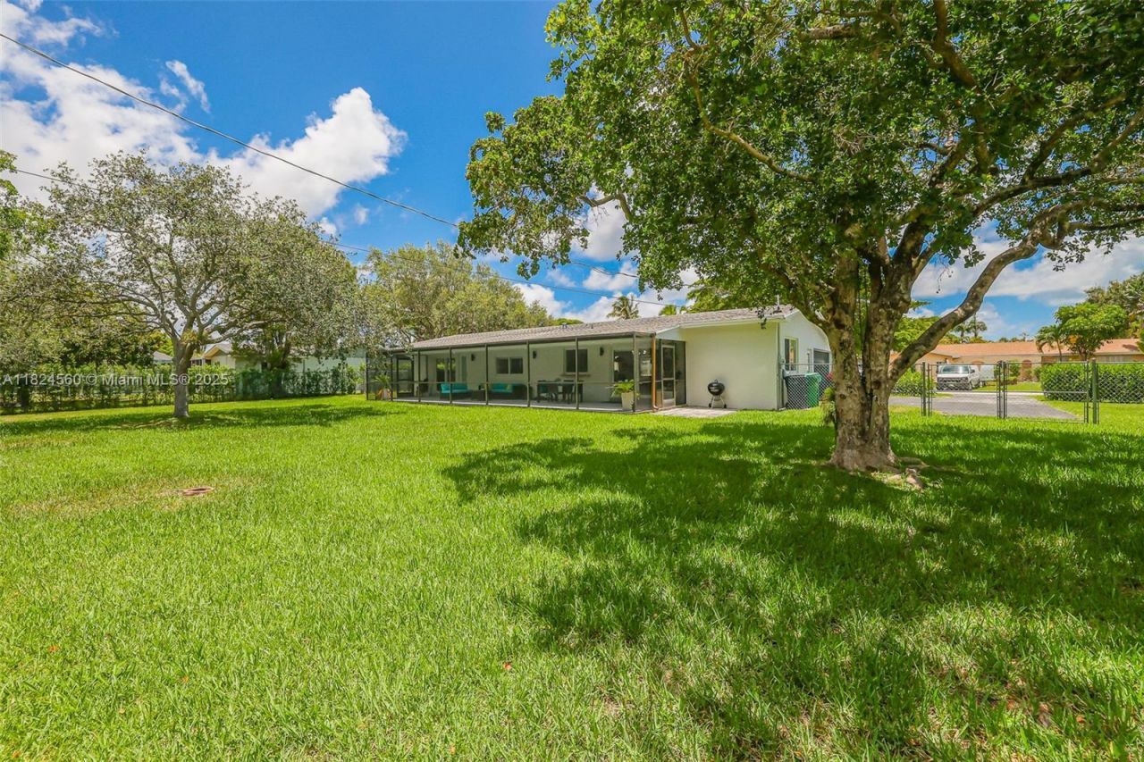 17460 SW 85th Ave, Palmetto Bay, FL 33157 Photo