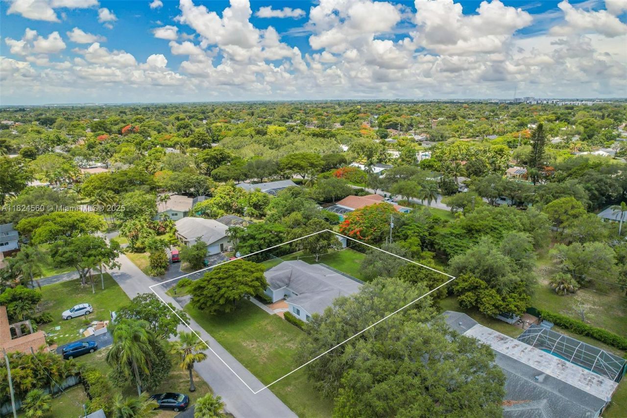 17460 SW 85th Ave, Palmetto Bay, FL 33157 Photo