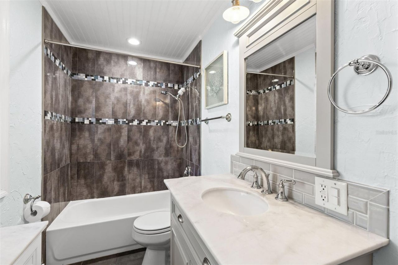 4985 Cobia Drive Se, Unit A, Saint Petersburg, FL 33705 Photo