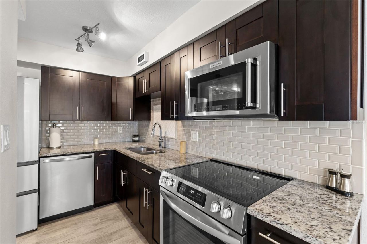 4985 Cobia Drive Se, Unit A, Saint Petersburg, FL 33705 Photo