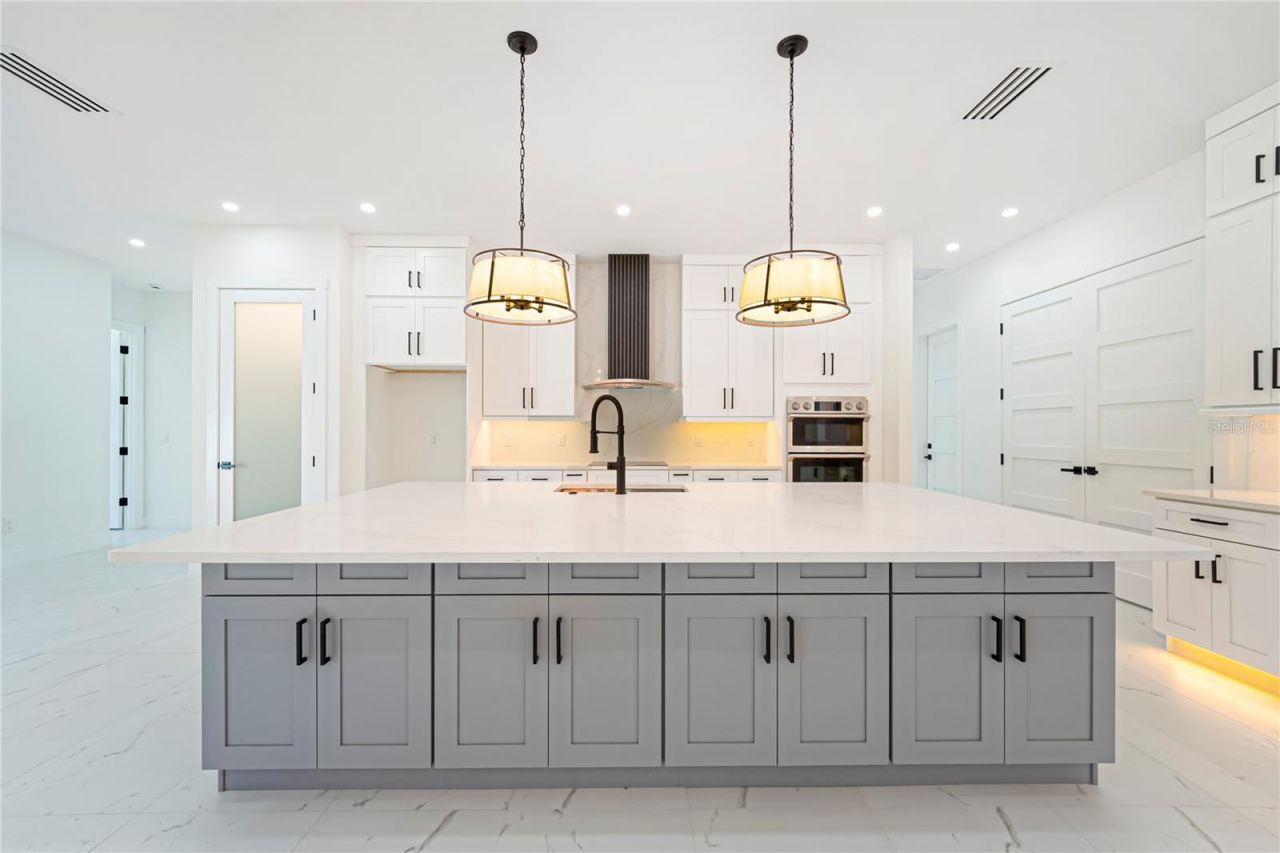 14080 Sydney Road, Dover, FL 33527 Photo