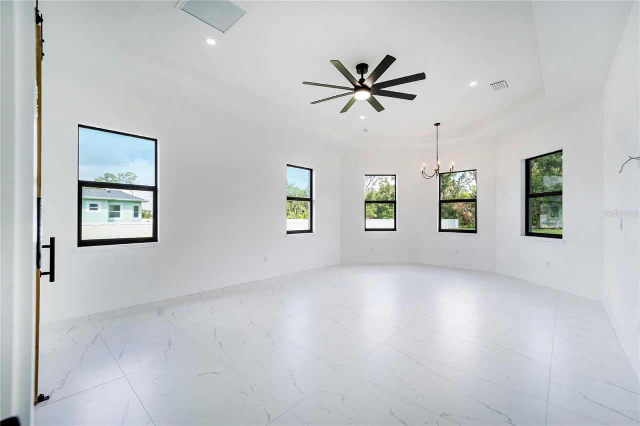 14080 Sydney Road, Dover, FL 33527 Photo