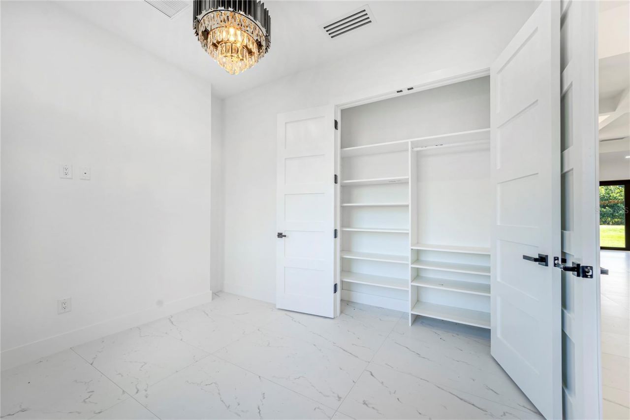 14080 Sydney Road, Dover, FL 33527 Photo