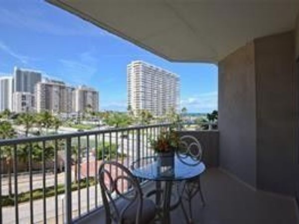 1985 S Ocean Dr, Unit 3M, Hallandale Beach, FL 33009
