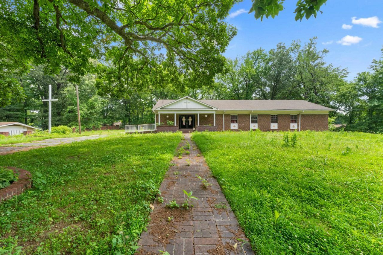 2465 Millbrook Ave, Memphis, TN 38127 Main Photo