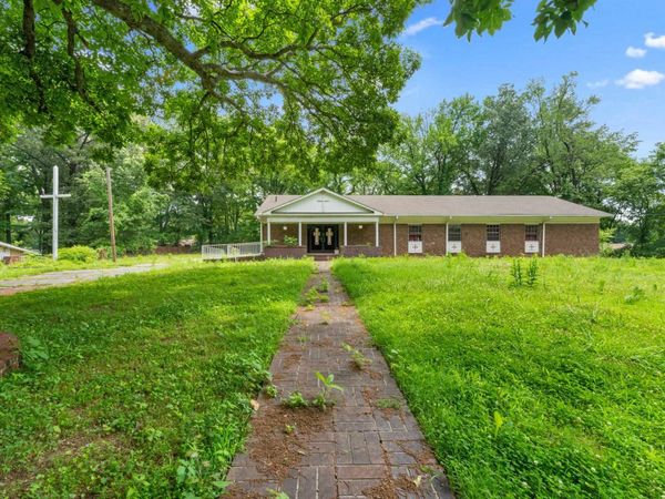 2465 MILLBROOK AVE, Memphis, TN 38127