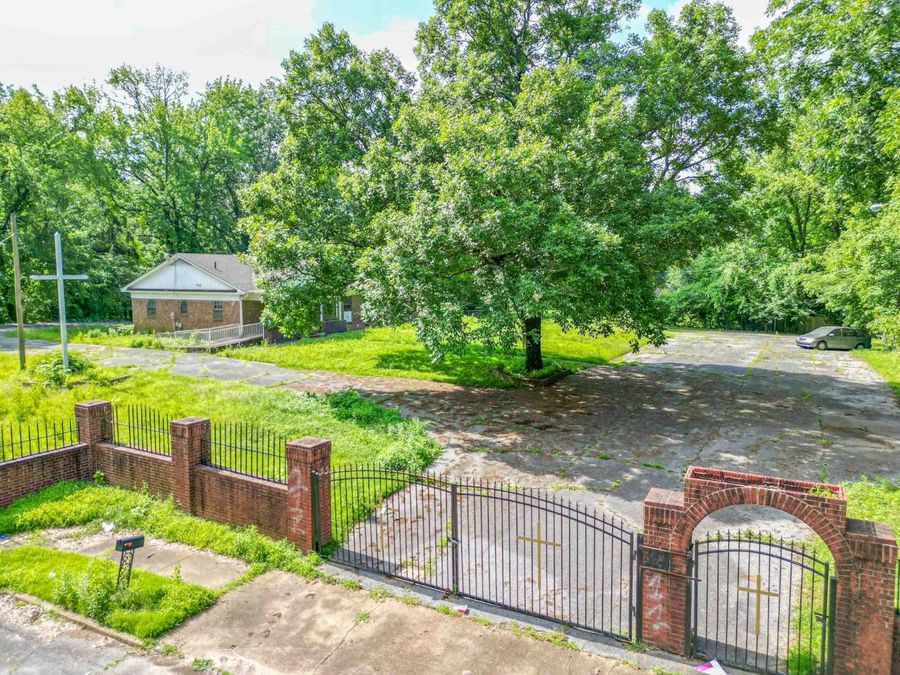 Property Image 4