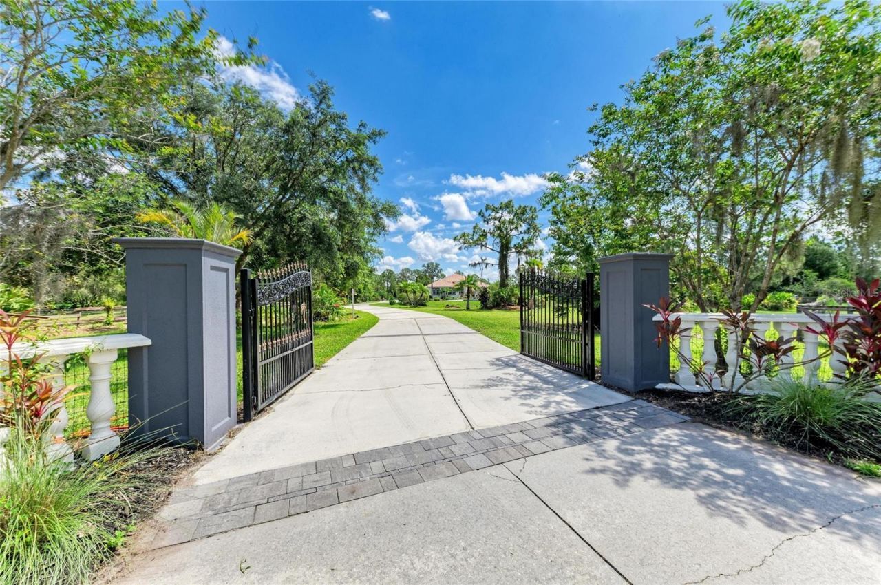 20207 71st Avenue E, Bradenton, FL 34211 Photo