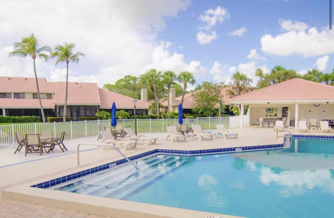 265 Old Meadow Way, Palm Beach Gardens, FL 33418 Photo