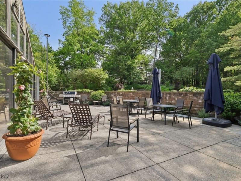 5150 Three Village Drive, Unit APT TL-G, Lyndhurst, OH 44124 Photo 27