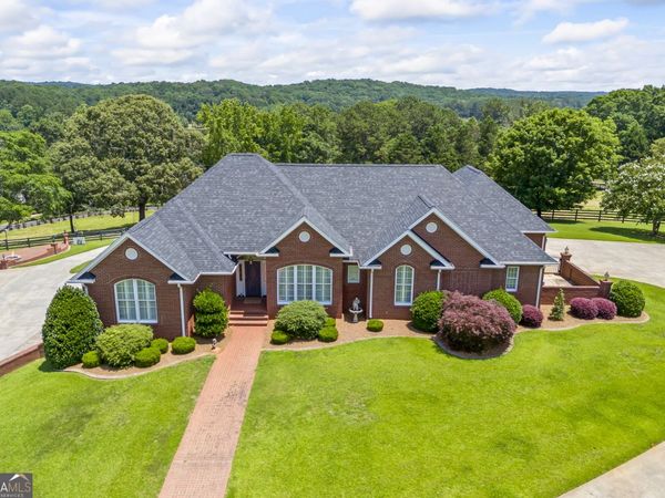 152 Lace Field Lane, Lavonia, GA 30553