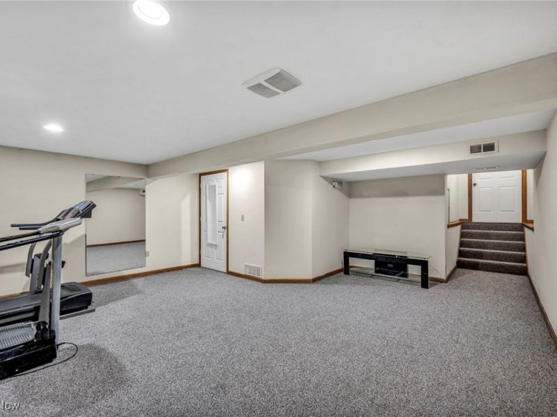 7454 Euclid Chardon Road, Kirtland, OH 44094 Photo 30