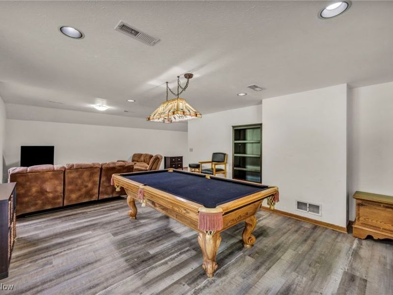 7454 Euclid Chardon Road, Kirtland, OH 44094 Photo 32