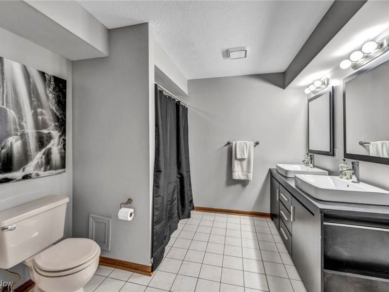 7454 Euclid Chardon Road, Kirtland, OH 44094 Photo 35