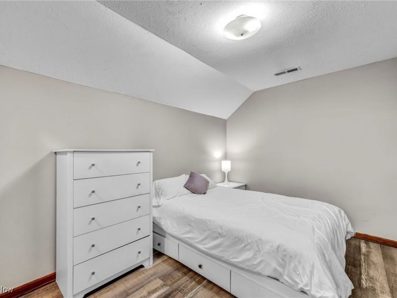 7454 Euclid Chardon Road, Kirtland, OH 44094 Photo 38