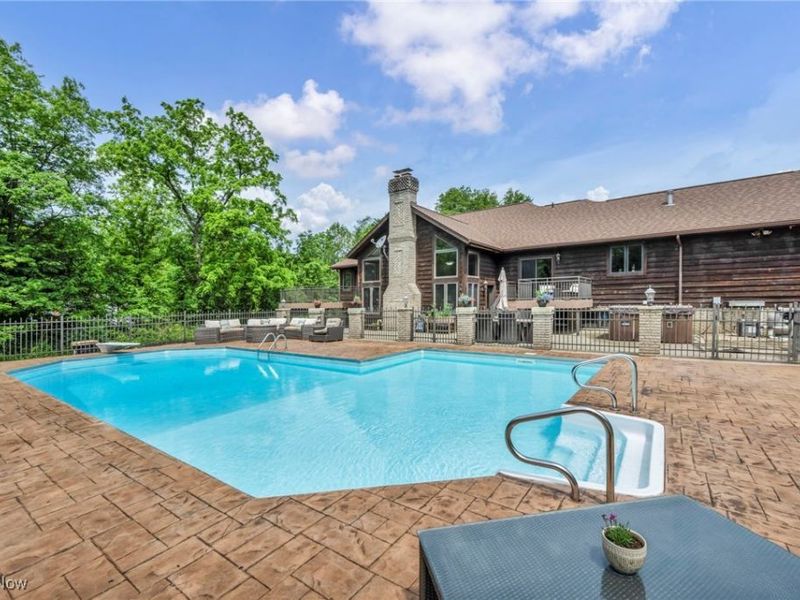 7454 Euclid Chardon Road, Kirtland, OH 44094 Photo 42