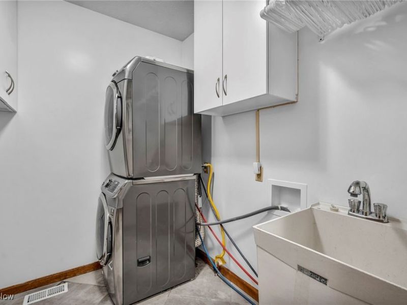 7454 Euclid Chardon Road, Kirtland, OH 44094 Photo 7