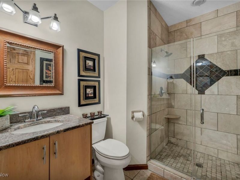 7454 Euclid Chardon Road, Kirtland, OH 44094 Photo 8