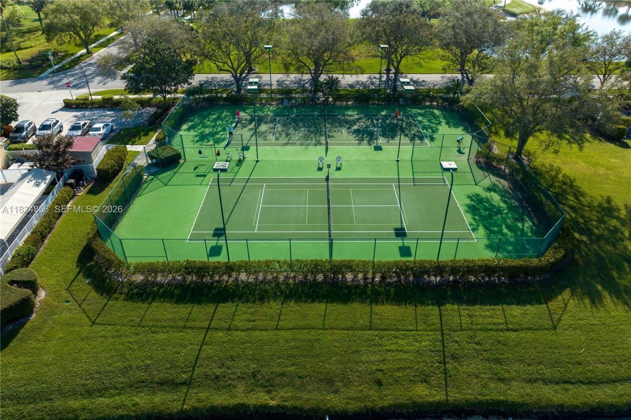 819 SW Bromelia Ter, Stuart, FL 34997 Photo