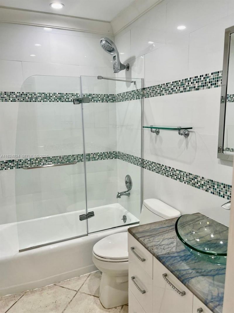 930 SE 9th Ave, Unit 11, Pompano Beach, FL 33060 Photo