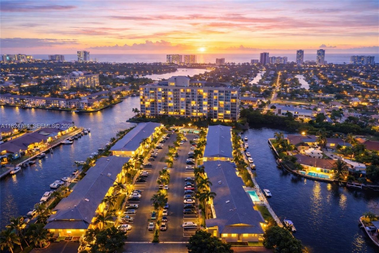 930 SE 9th Ave, Unit 11, Pompano Beach, FL 33060 Photo