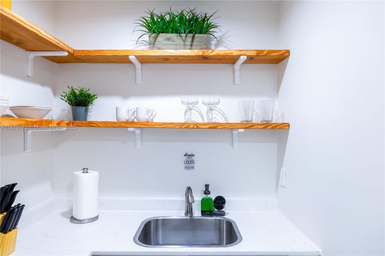 1836 NW 16th Ter, Unit 3, Miami, FL 33125 Photo