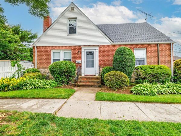 360 Foch Boulevard, Mineola, NY 11501