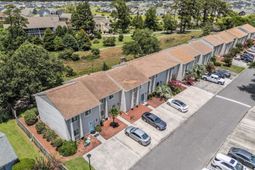 951 Plantation Dr. photo 4