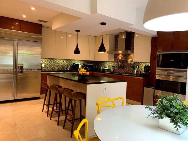 900 Diplomat Pkwy, Hollywood, FL 33019