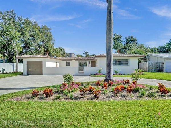 2111 NE 35th St, Lighthouse Point, FL 33064