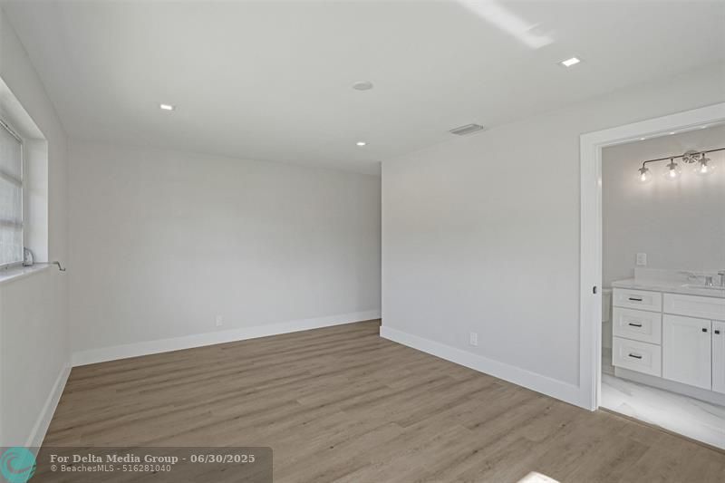 2111 NE 35th St, Lighthouse Point, FL 33064 Photo