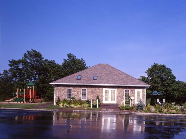 36 Neal, Unit 36, South Setauket, NY 11720