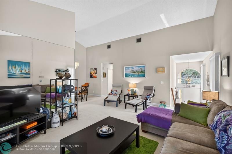 2121 S Ocean Boulevard, Unit 506, Lauderdale by the Sea, FL 33062 Photo