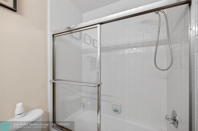 2121 S Ocean Boulevard, Unit 506, Lauderdale by the Sea, FL 33062 Photo