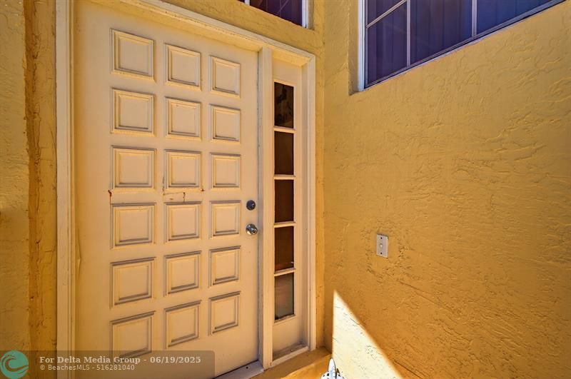 2121 S Ocean Boulevard, Unit 506, Lauderdale by the Sea, FL 33062 Photo