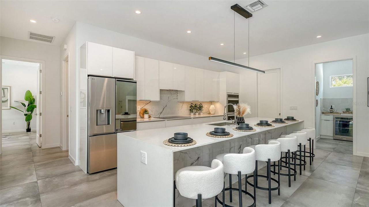 2124 Clematis Place, Sarasota, FL 34239 Photo