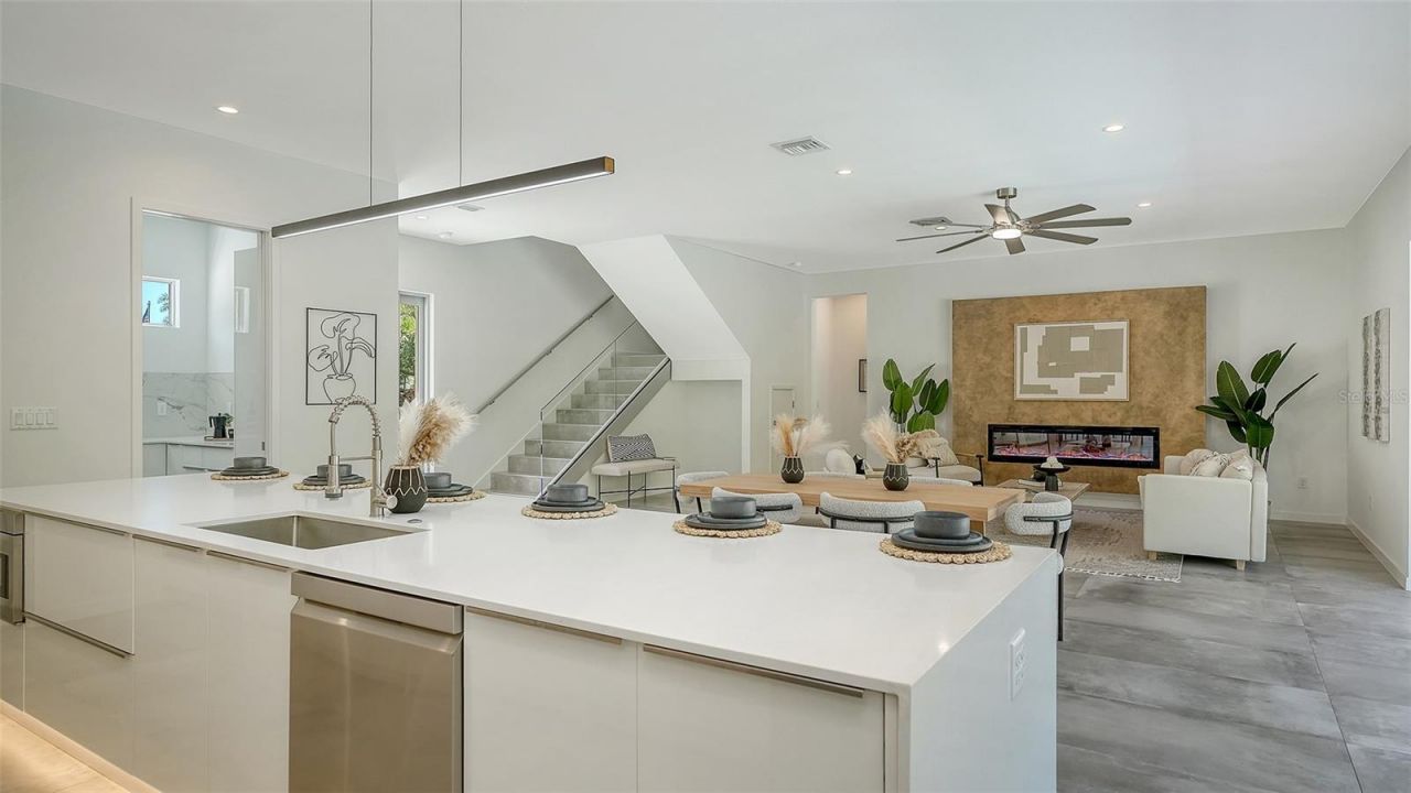 2124 Clematis Place, Sarasota, FL 34239 Photo