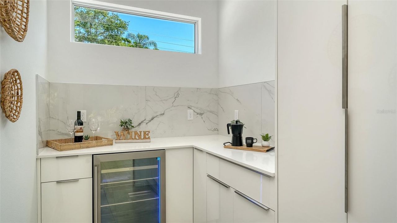 2124 Clematis Place, Sarasota, FL 34239 Photo