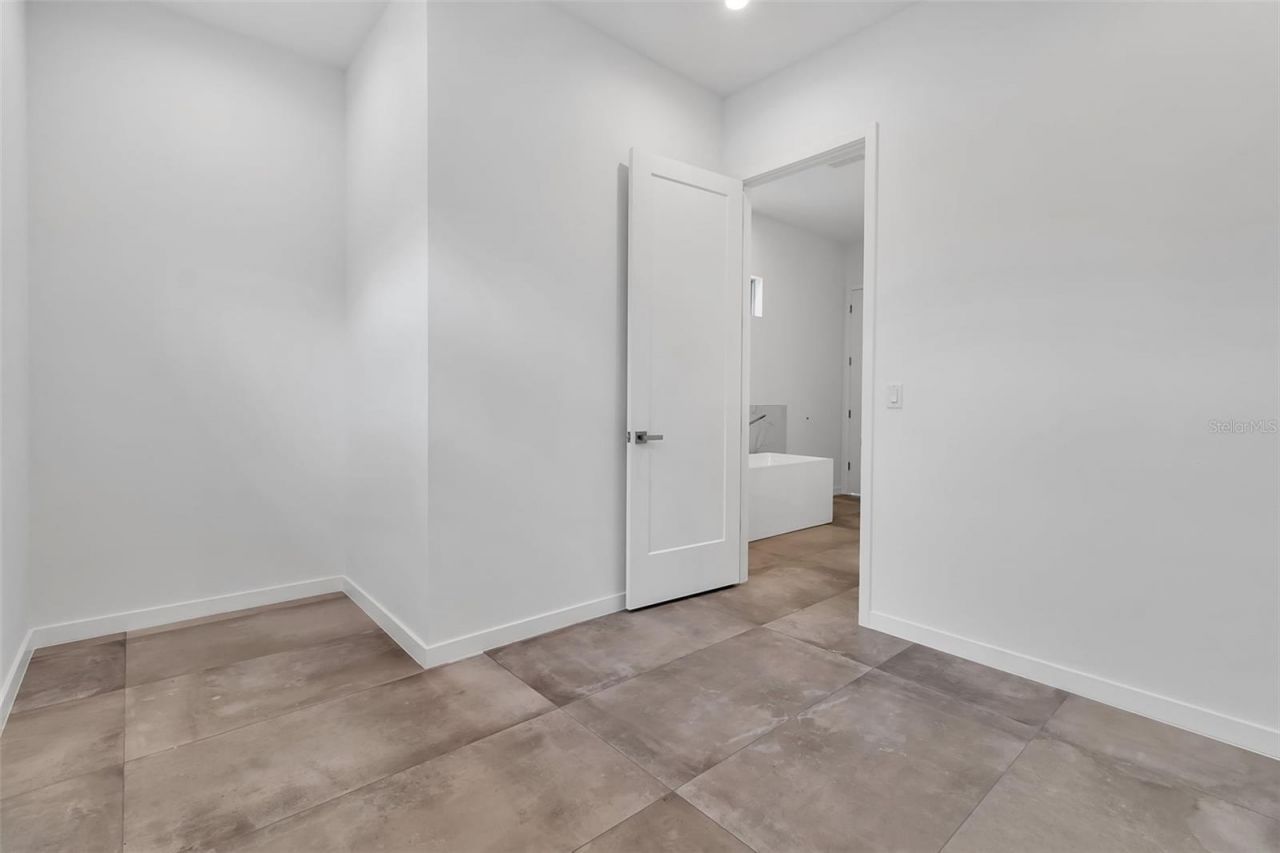 2124 Clematis Place, Sarasota, FL 34239 Photo