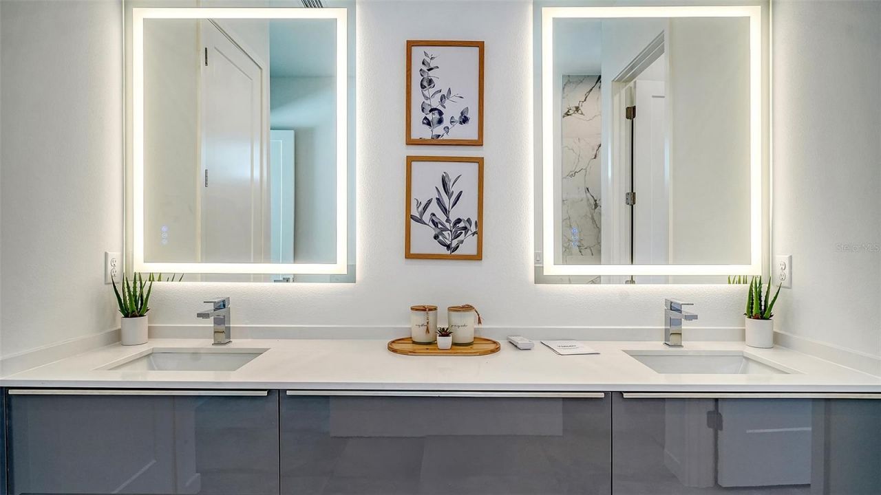 2124 Clematis Place, Sarasota, FL 34239 Photo