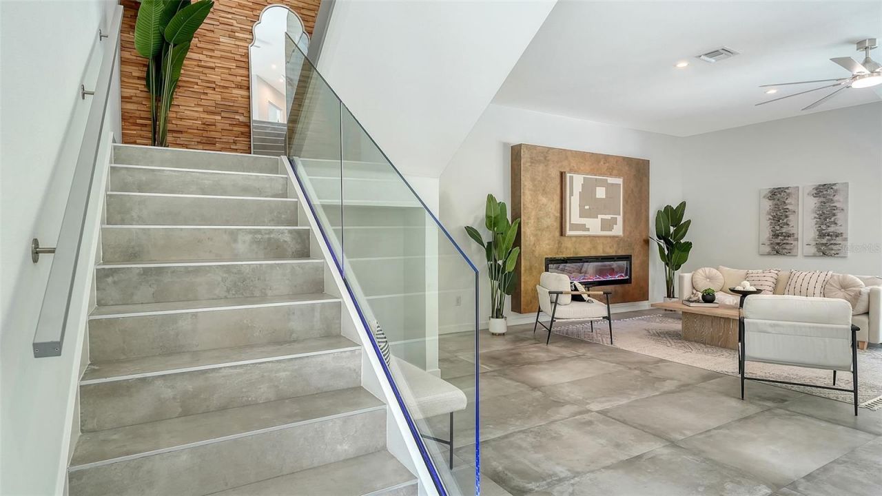 2124 Clematis Place, Sarasota, FL 34239 Photo
